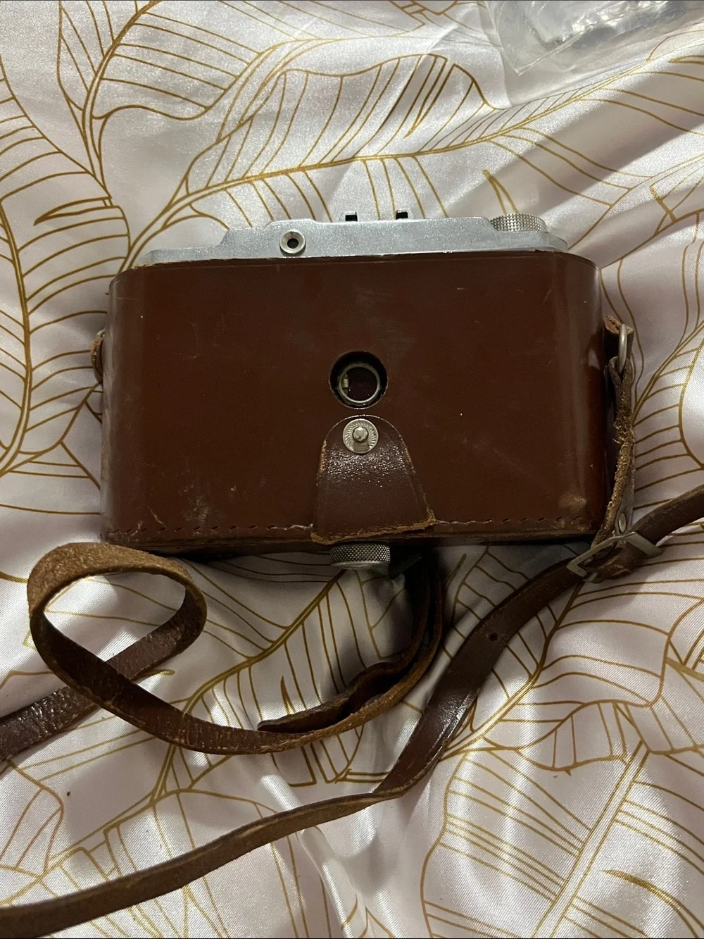 Report Vintage Folding Film Camera in Brown and Silver